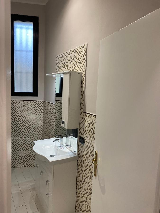 Cozzi Apartment Мілан Екстер'єр фото